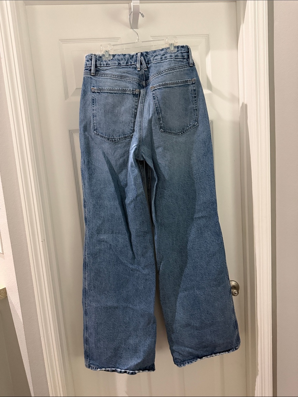Good American Light Blue Good Skate High-Rise Jeans - Picture 3 of 4